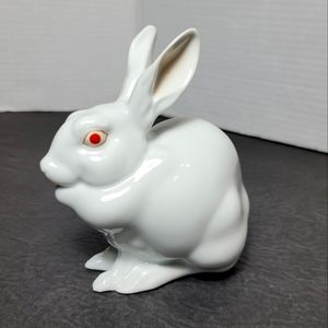 Vintage Herend Porcelain White Bunny Rabbit Handpainted Excellent Very Rare